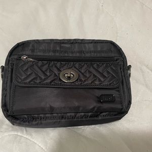 Lug switch in midnight black in EUC